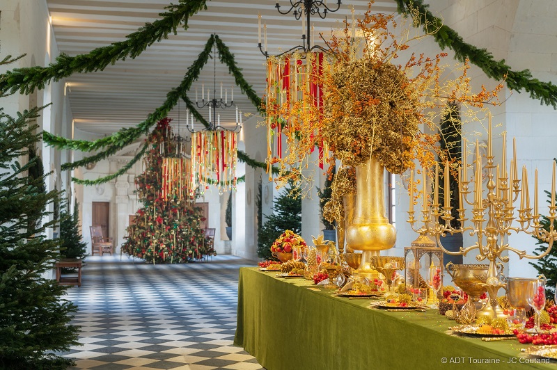 La galerie de Chenonceau, bâtie à l’initiative de Catherine de Médicis. En 2021, Le Val de Loire a accueilli l'équipe de tournage de la série The Serpent Queen, dédié à Catherine de Médicis.