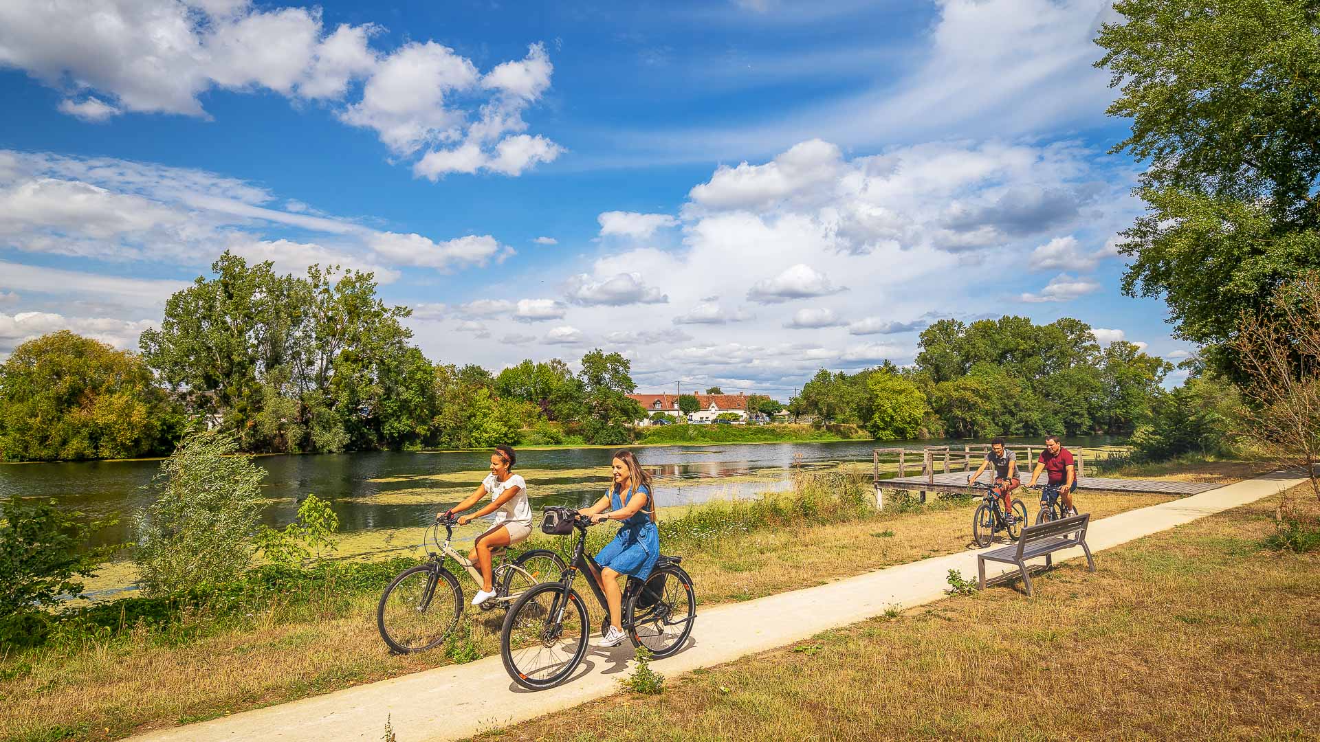 Cœur de France à Vélo - Châteaux de la Loire à vélo