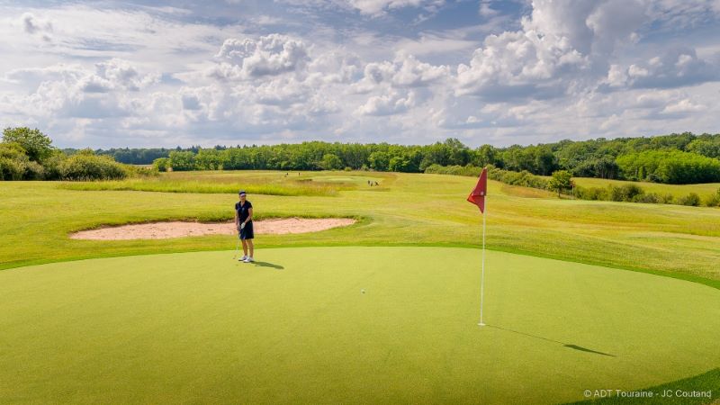 Week-end au golf Le Fleuray Amboise - Golf & cottages - Val de Loire, France.