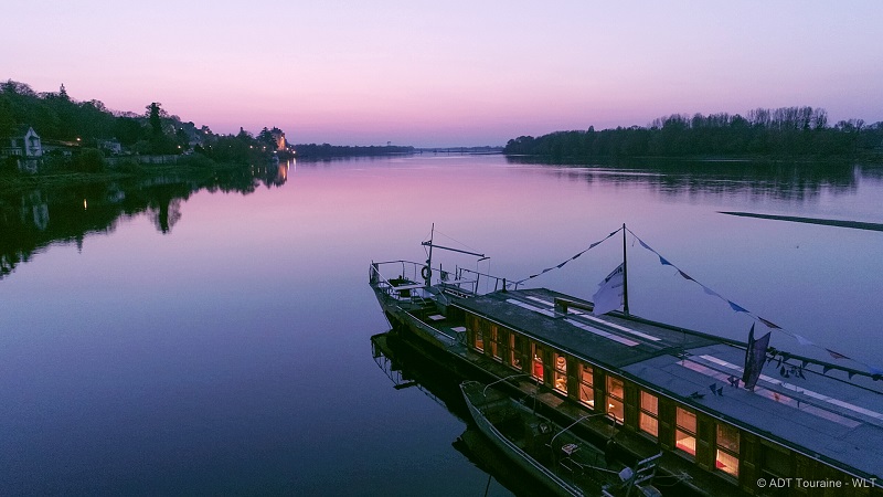 Bateau Amarante. Balade sur la Loire à Candes-Saint-Martin, France.