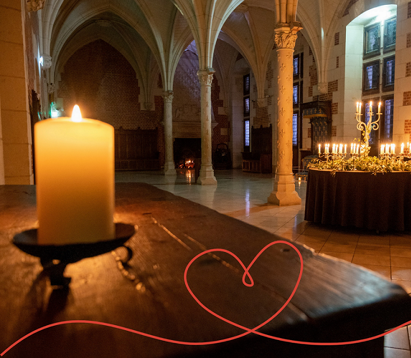 Saint Valentin : balade romantique aux chandelles au château royal d'Amboise. France