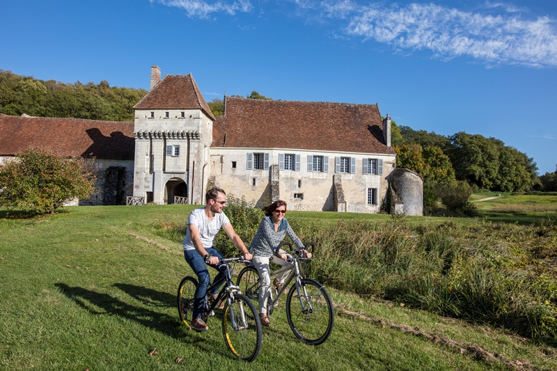 Château Monastère de la Corroirie, un château secret à visiter en sud Touraine, Val de Loire, France.