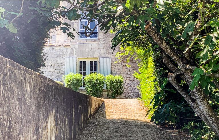Château de La Vauguyon – Gite Le pigeonnier-14